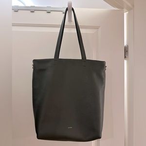 Cuyana Tall Easy Zipper Tote, Dark Olive